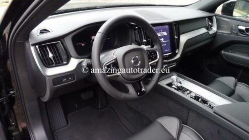 VOLVO XC60 T6 PLUS AWD BLACK EDITION Hybride – Image 9